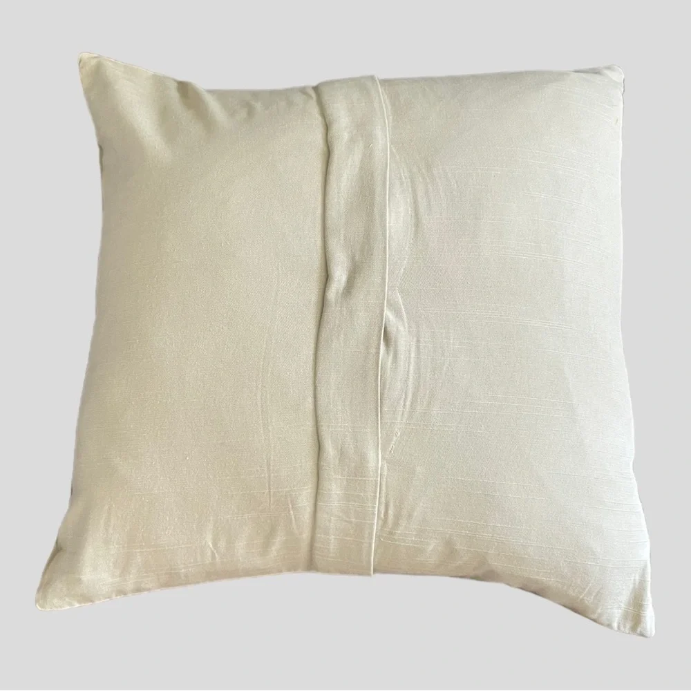 POTTERY BARN SCIENTIFIC BIRD EMBROIDERED THROW PILLOW INSERT 20x20.